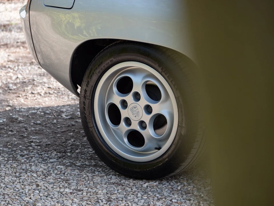 1984 Porsche 928 S - Image 28 of 30