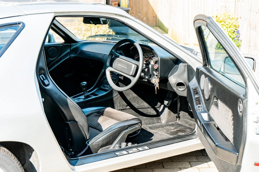 1984 Porsche 928 S - Image 10 of 30