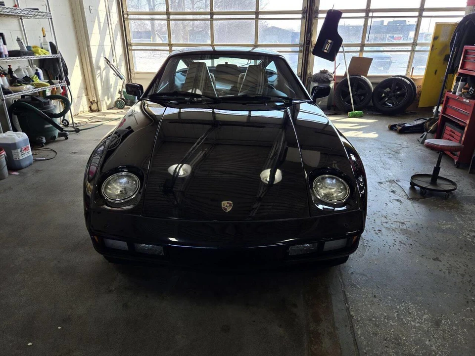 1984 Porsche 928 S - Image 3 of 12