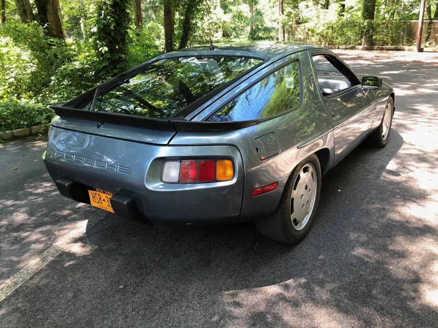 1984 Porsche 928 S - Image 2 of 10