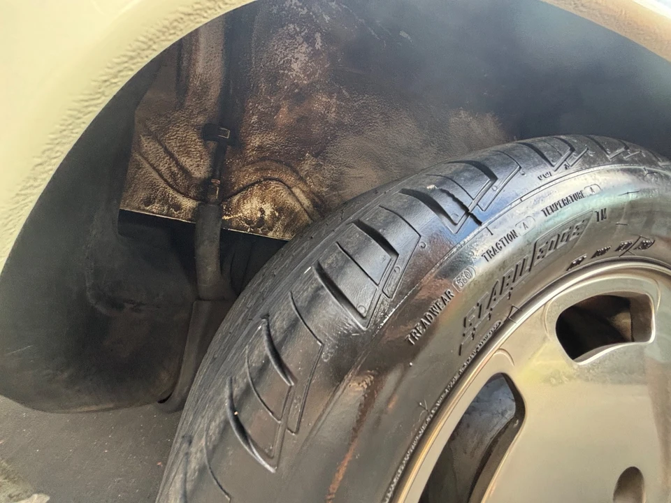1984 Porsche 928 - Image 18 of 21