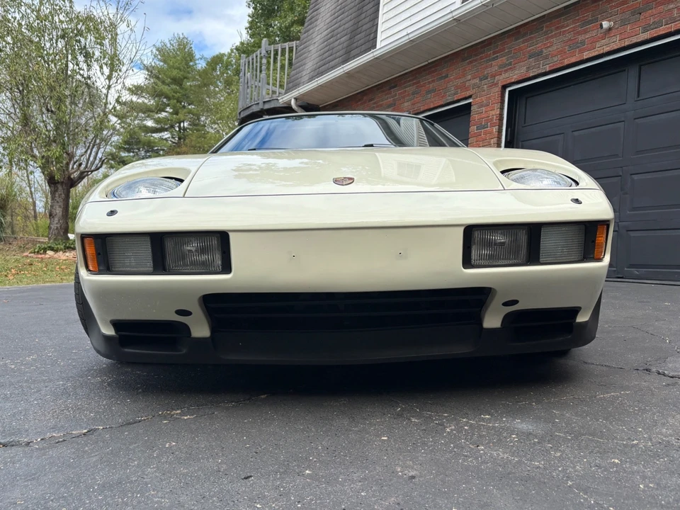 1984 Porsche 928 - Image 12 of 21