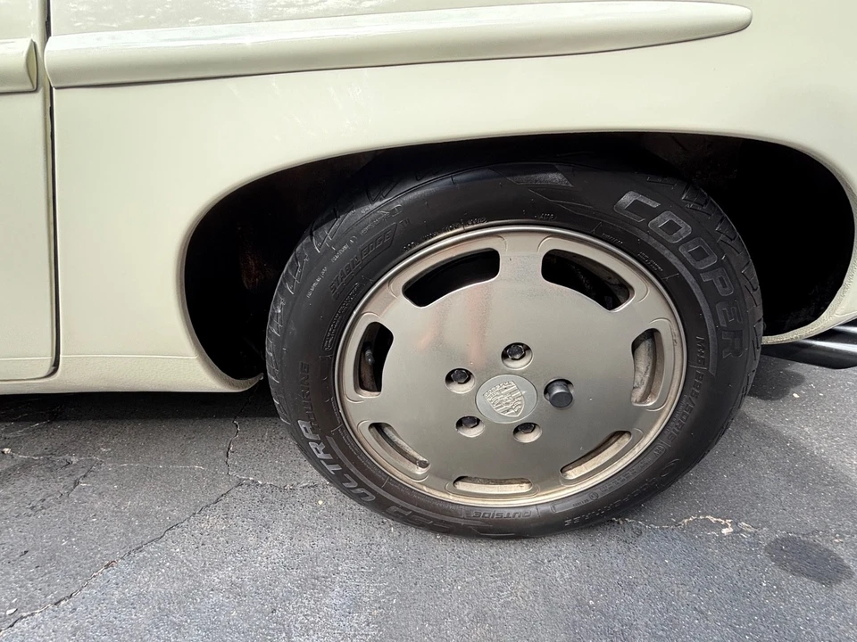 1984 Porsche 928 - Image 20 of 21