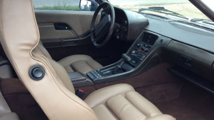 1984 Porsche 928 S - Image 6 of 9
