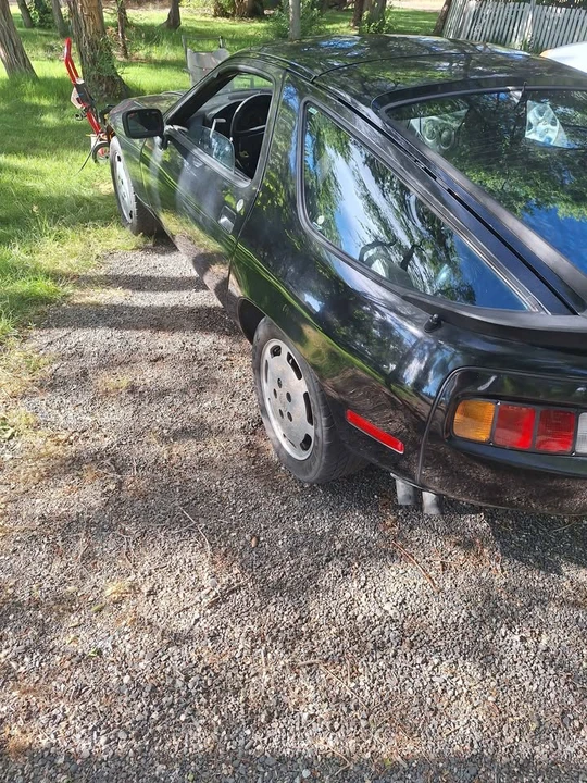 1984 Porsche 928 S - Image 2 of 13