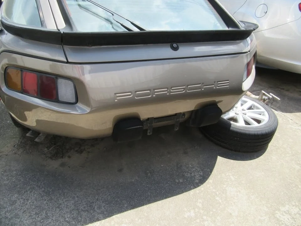 1984 Porsche 928 S - Image 13 of 16
