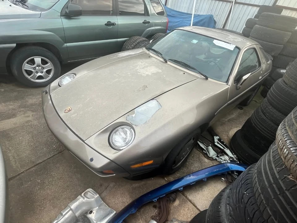 1984 Porsche 928 S - Image 2 of 20