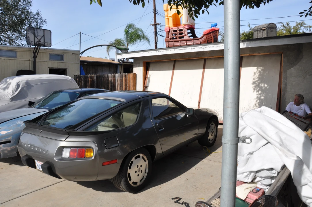 1984 Porsche 928 S - Image 3 of 31