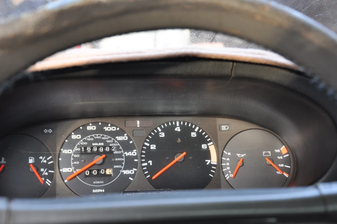 1984 Porsche 928 S - Image 26 of 31