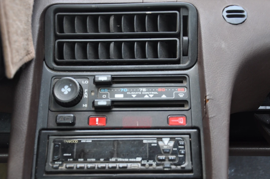 1984 Porsche 928 S - Image 31 of 31