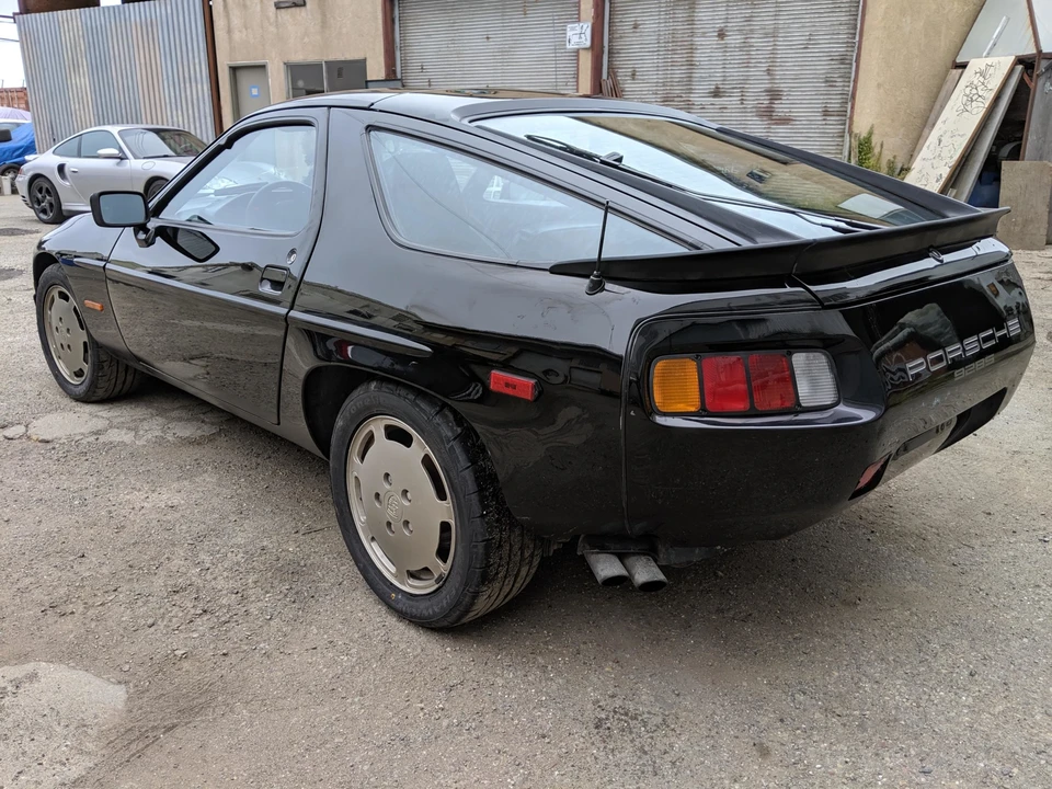 1984 Porsche 928 S - Image 14 of 31