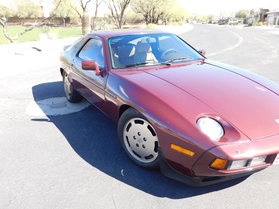 1984 Porsche 928 S - Image 11 of 31