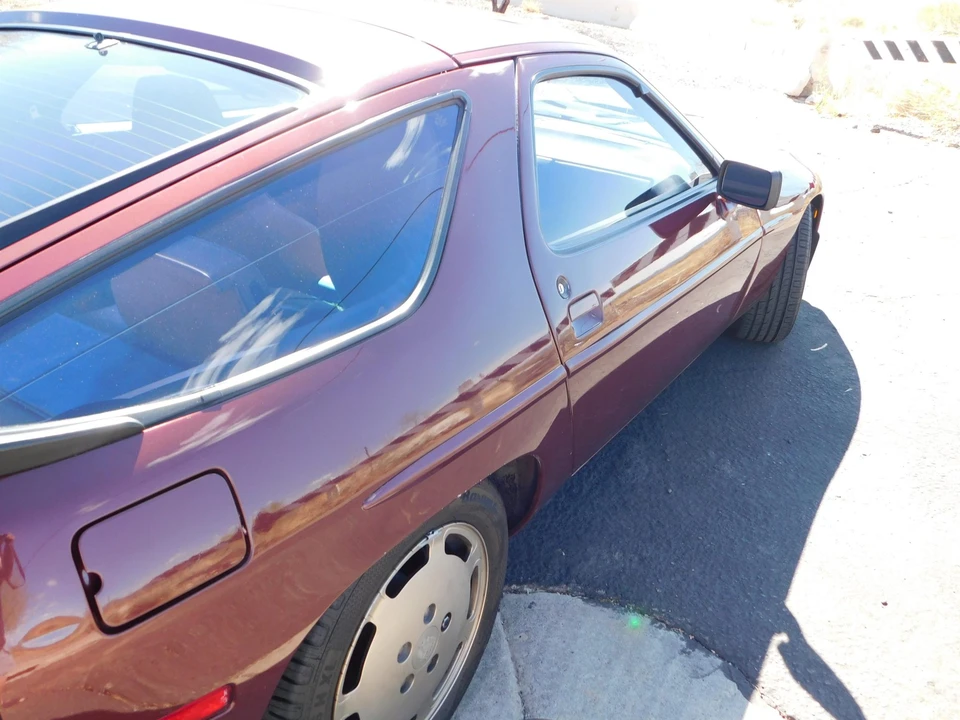 1984 Porsche 928 S - Image 20 of 31