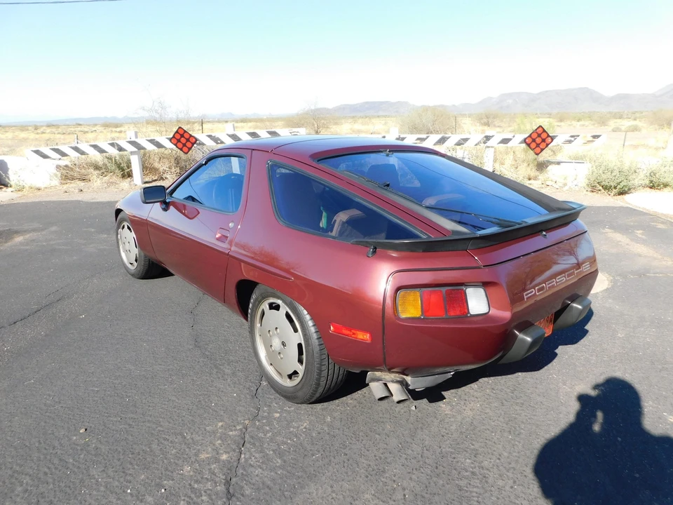 1984 Porsche 928 S - Image 6 of 31