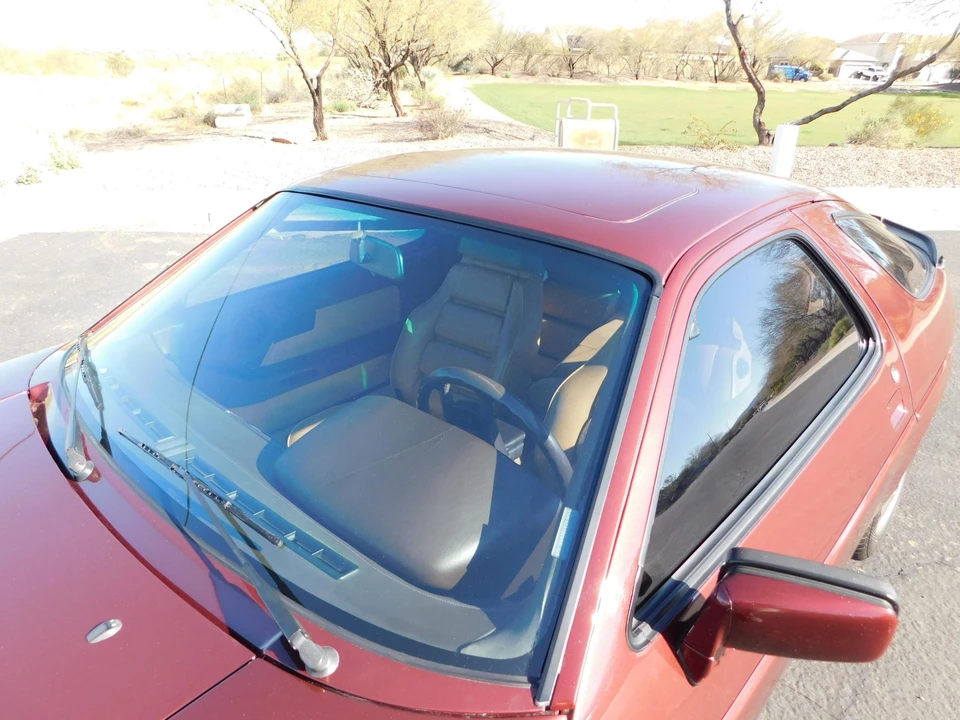 1984 Porsche 928 S - Image 15 of 31