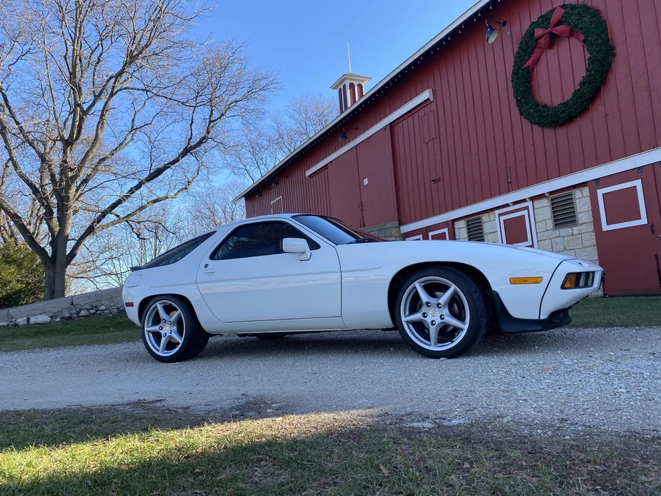 1984 Porsche 928 S - Image 20 of 31