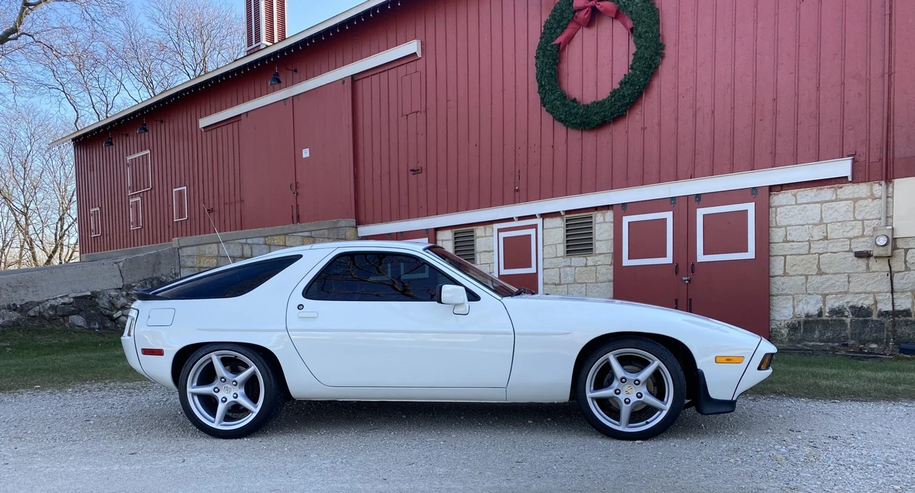 1984 Porsche 928 S - Image 22 of 31