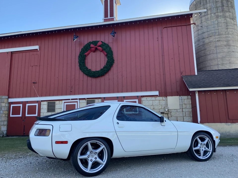 1984 Porsche 928 S - Image 19 of 31