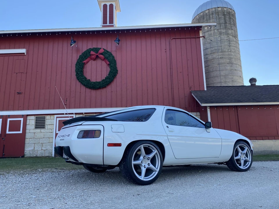 1984 Porsche 928 S - Image 18 of 31