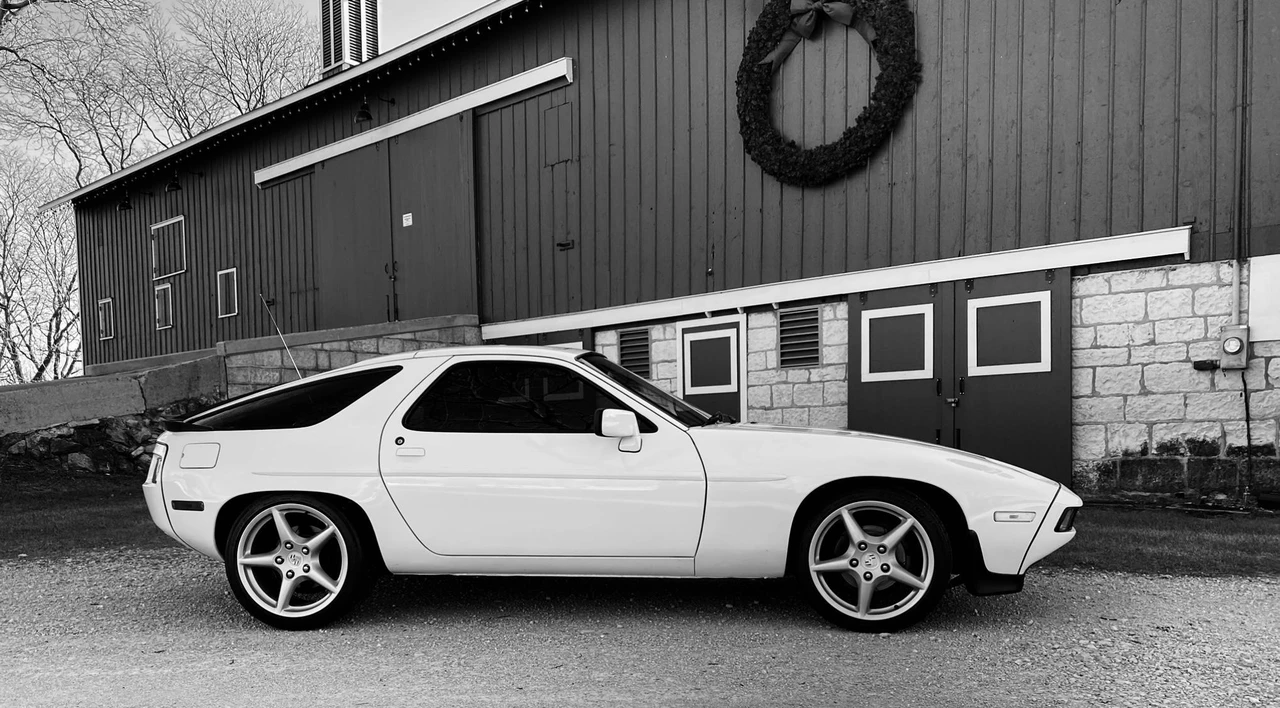 1984 Porsche 928 S - Image 16 of 31