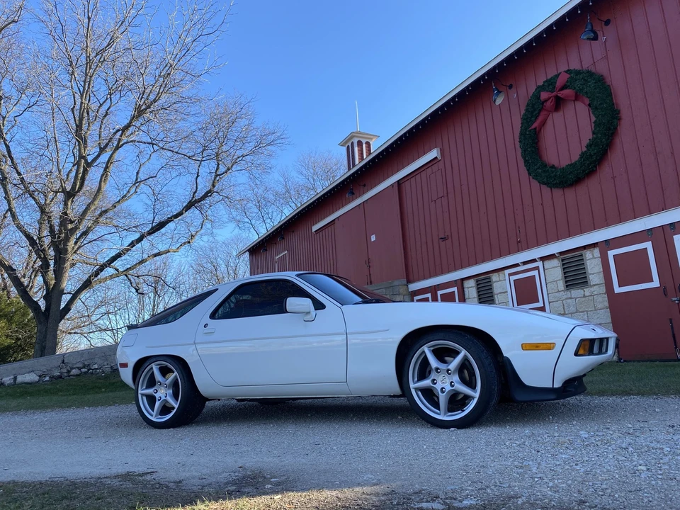 1984 Porsche 928 S - Image 17 of 31