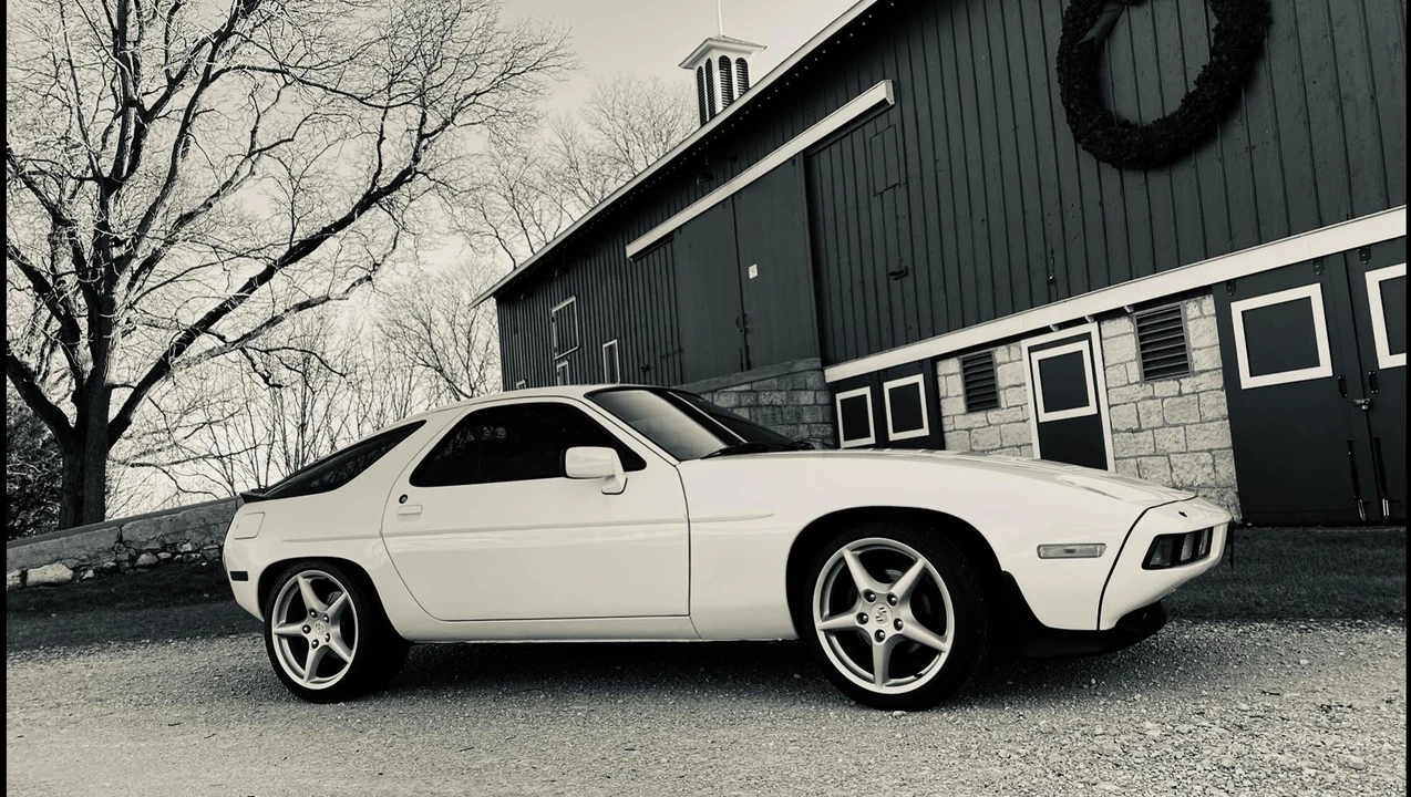 1984 Porsche 928 S - Image 15 of 31