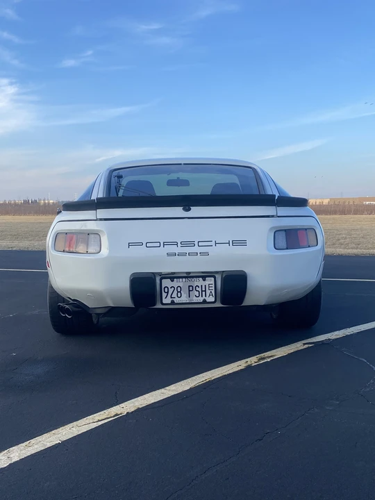 1984 Porsche 928 S - Image 5 of 31