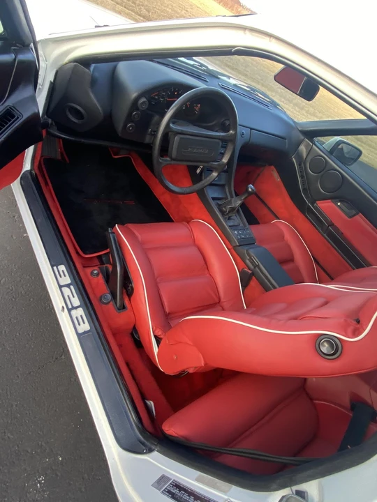 1984 Porsche 928 S - Image 23 of 31