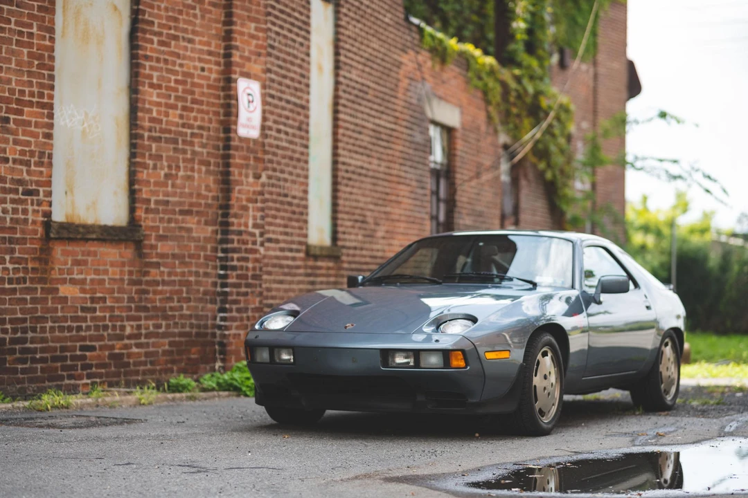 1984 Porsche 928 S - Image 9 of 31