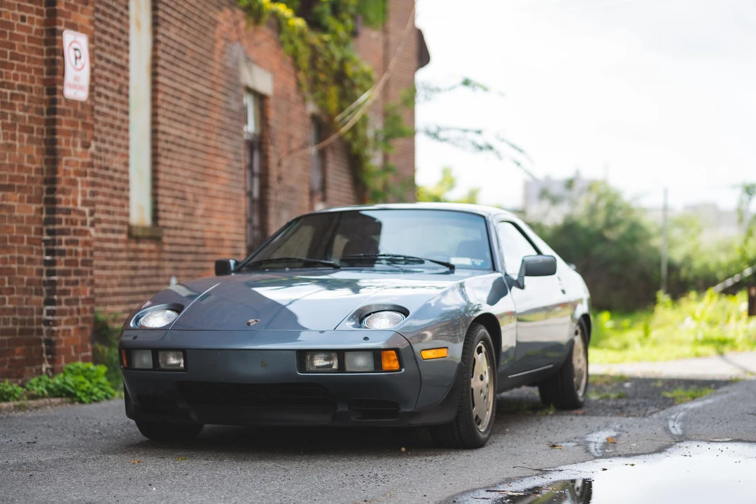 1984 Porsche 928 S - Image 8 of 31