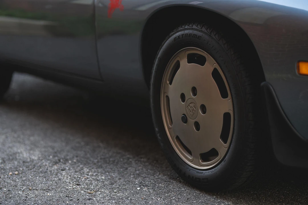 1984 Porsche 928 S - Image 27 of 31