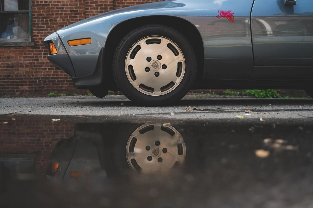 1984 Porsche 928 S - Image 24 of 31