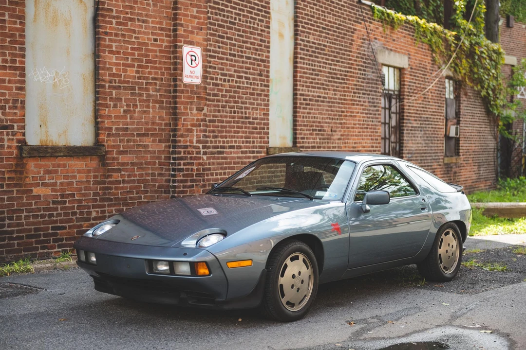 1984 Porsche 928 S - Image 5 of 31