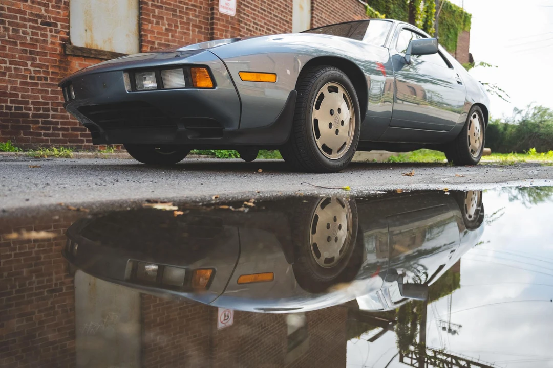 1984 Porsche 928 S - Image 6 of 31
