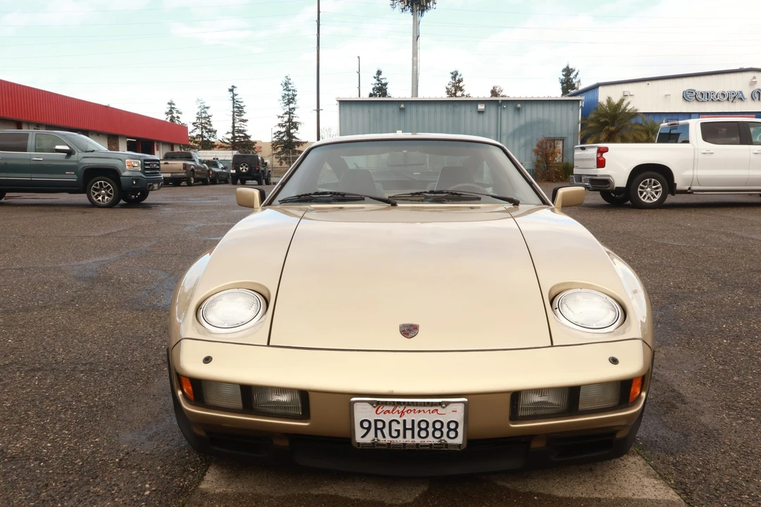 1984 Porsche 928 S - Image 4 of 31