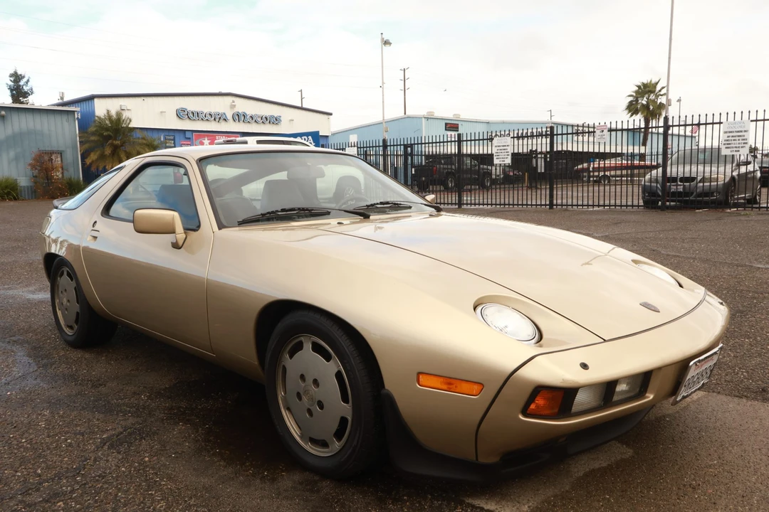 1984 Porsche 928 S - Image 7 of 31