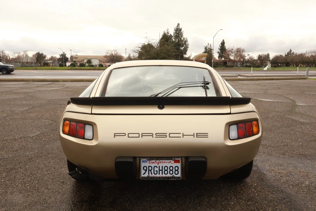 1984 Porsche 928 S - Image 17 of 31