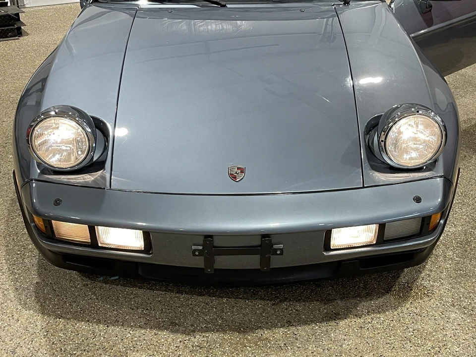 1984 Porsche 928 S - Image 23 of 31