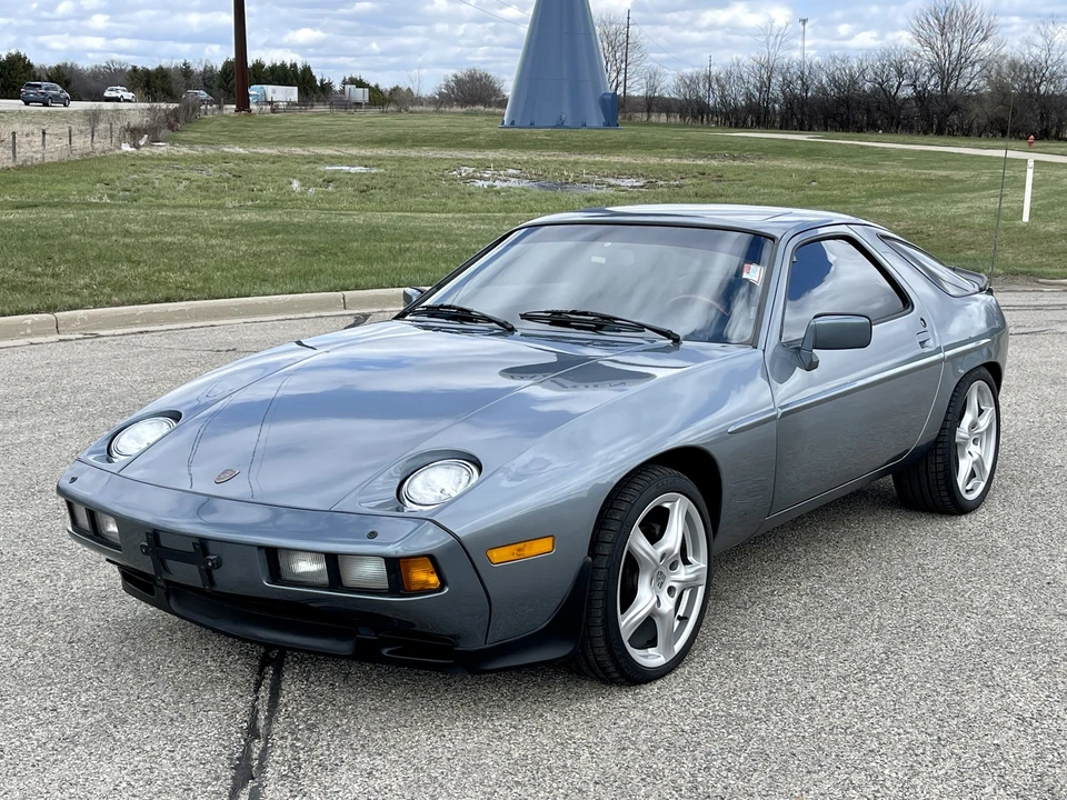 1984 Porsche 928 S - Image 5 of 31