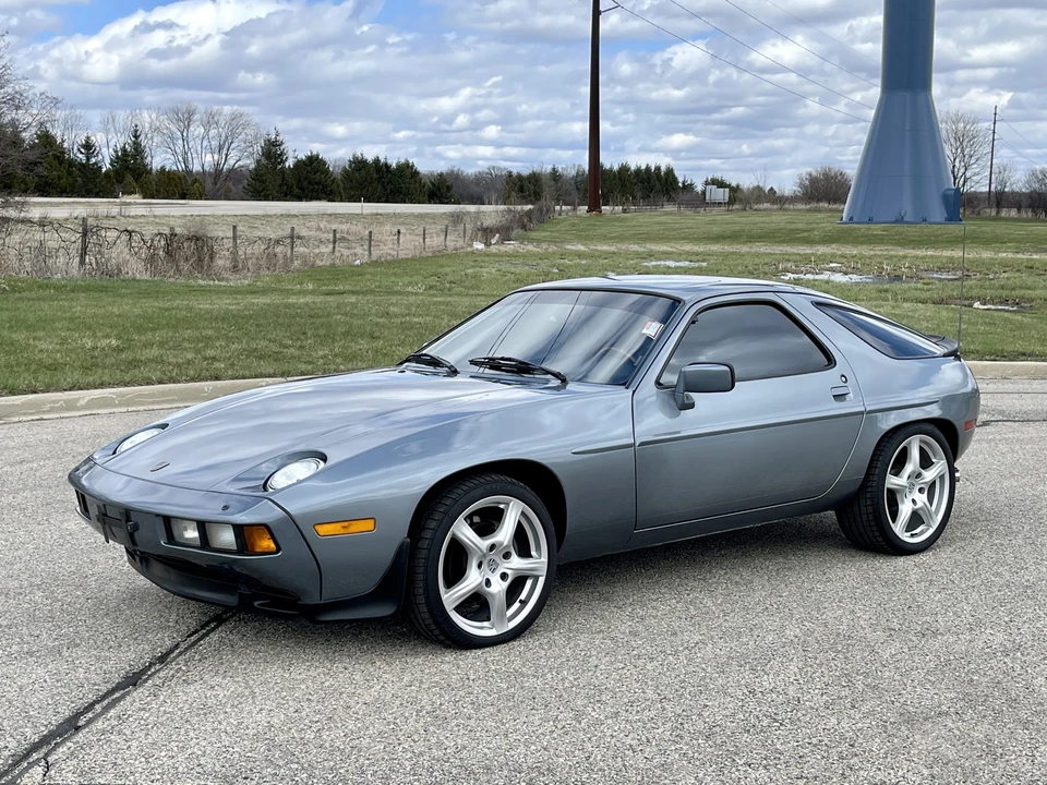 1984 Porsche 928 S - Image 6 of 31