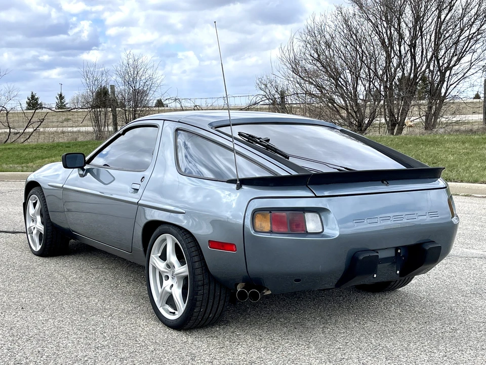 1984 Porsche 928 S - Image 10 of 31