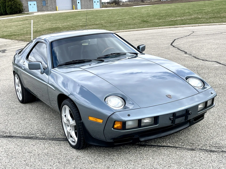1984 Porsche 928 S - Image 16 of 31