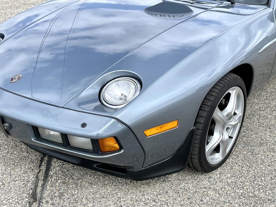 1984 Porsche 928 S - Image 24 of 31