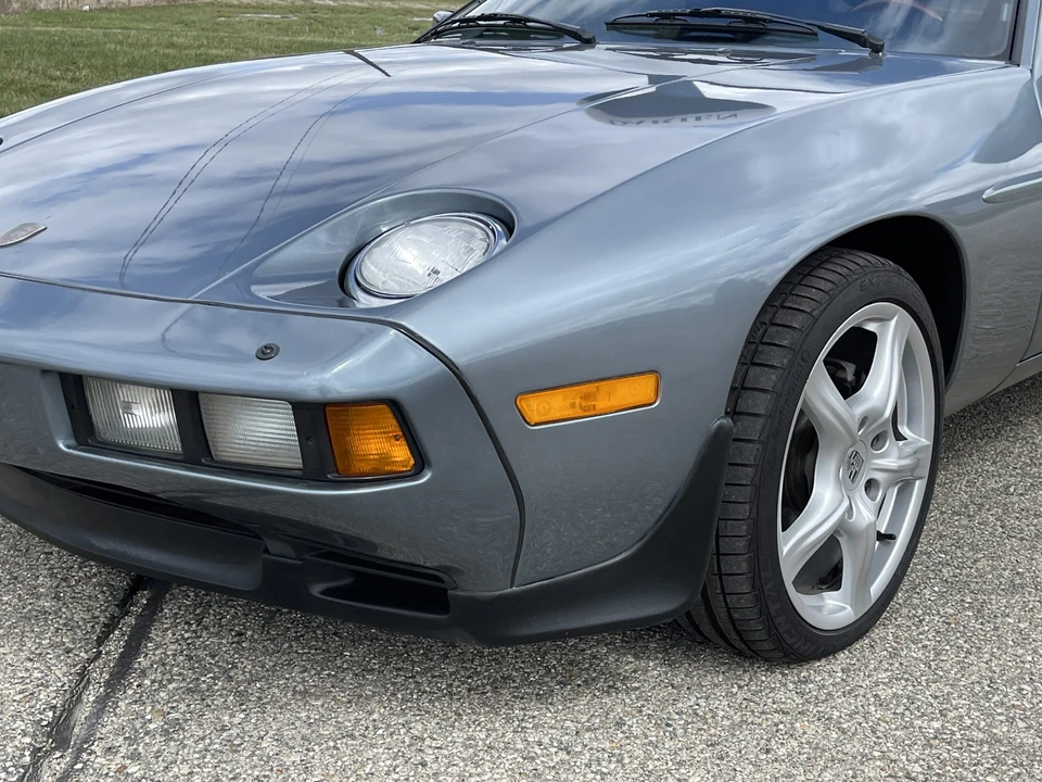 1984 Porsche 928 S - Image 25 of 31