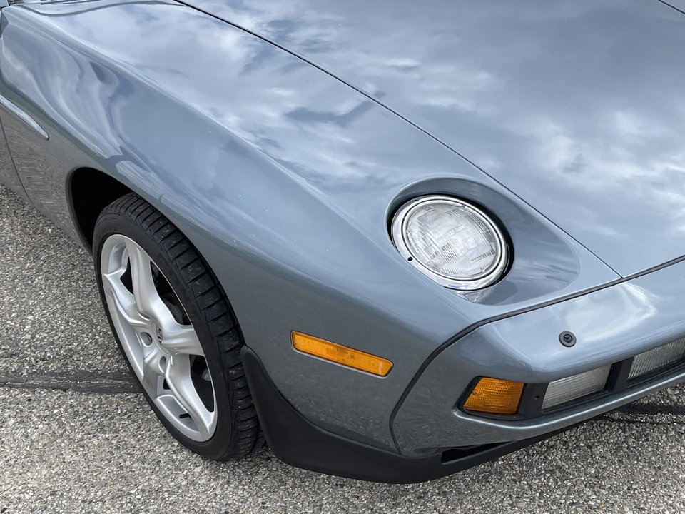 1984 Porsche 928 S - Image 26 of 31