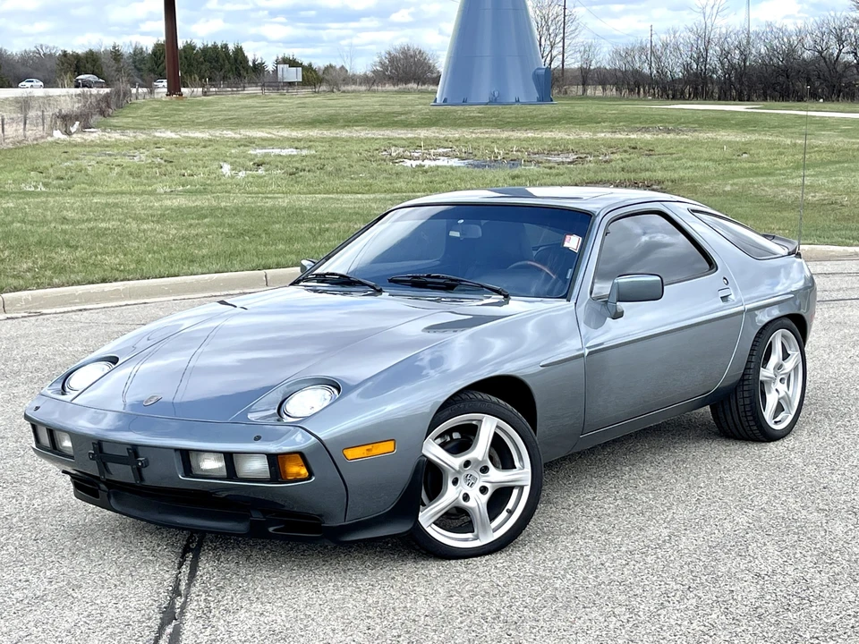 1984 Porsche 928 S - Image 4 of 31