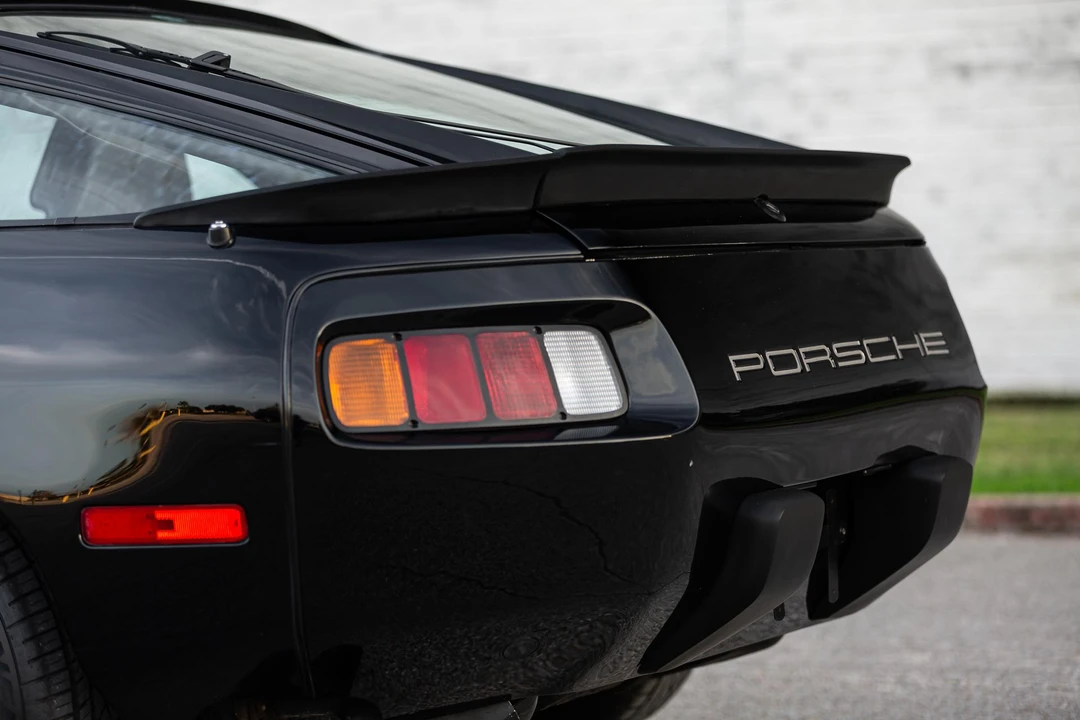 1984 Porsche 928 S - Image 14 of 31