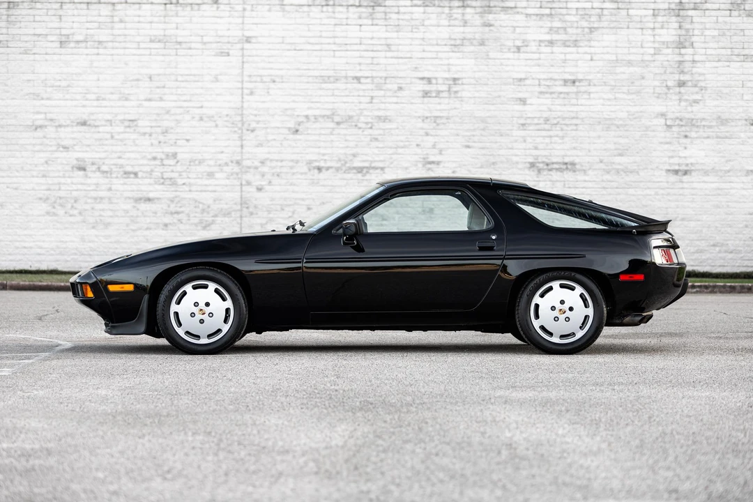 1984 Porsche 928 S - Image 6 of 31