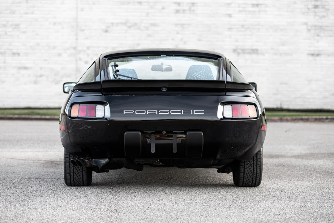 1984 Porsche 928 S - Image 8 of 31