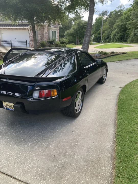 1984 Porsche 928 S - Image 16 of 31